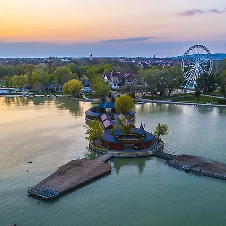 Hello 3b * Keszthely